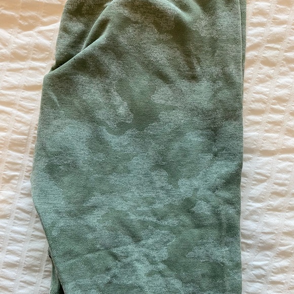 Gymshark camo tights - Picture 3 of 3